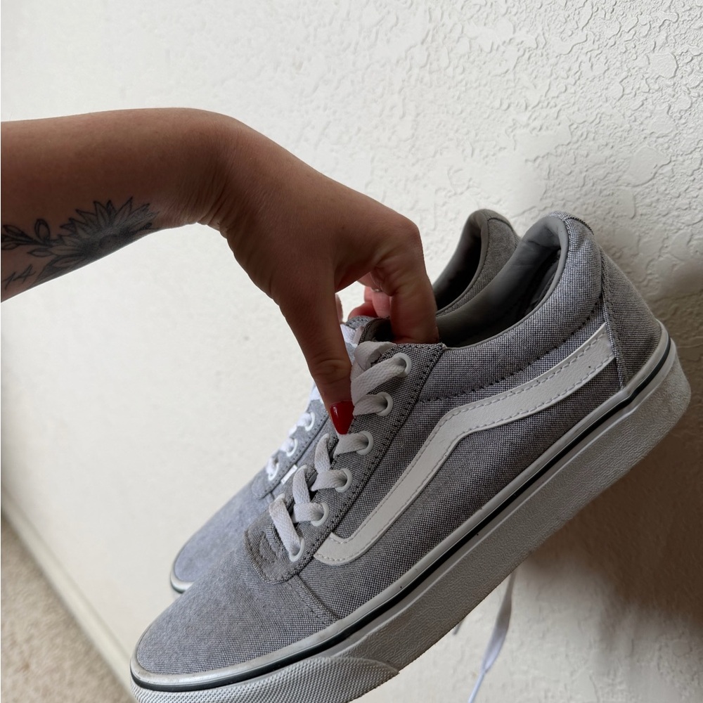 Vans women’s size 9 - Picture 3 of 6